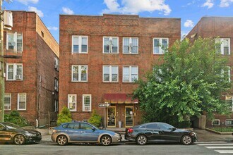 Building Photo - 250 Clendenny Ave