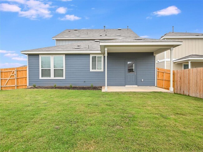 Foto del edificio - 1625 Holly Lk Dr