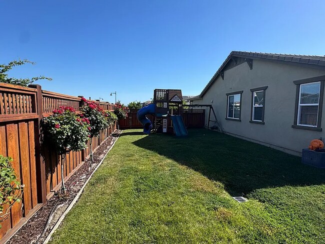 Foto del edificio - 2329 Middlebury Dr