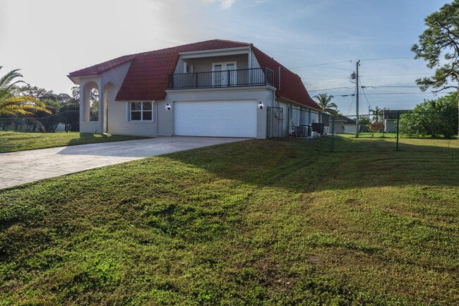 Foto del edificio - 1250 SW San Antonio Ave