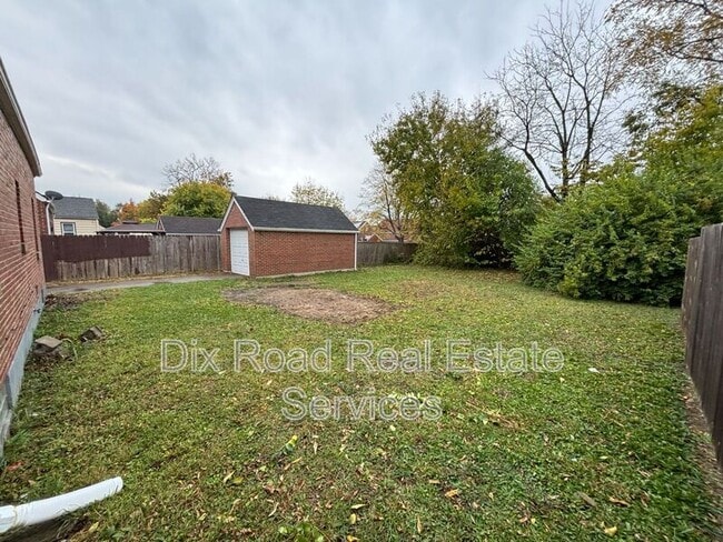 Building Photo - 1404 Carolina St