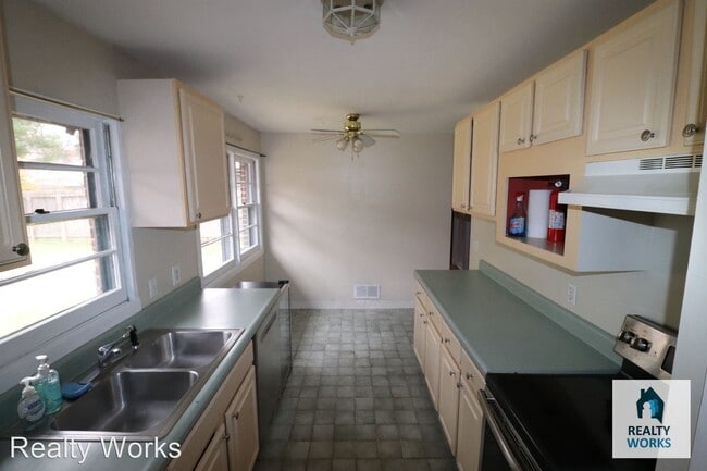 Building Photo - 2 br, 1 bath House - 1130 Idylwild Drive