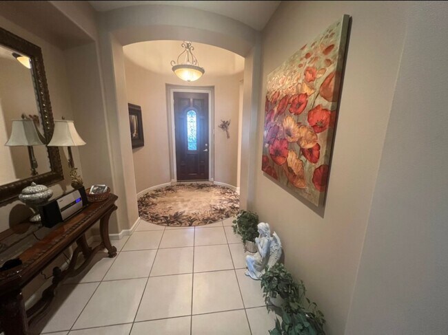 Foto del edificio - "Marquise Gated Community" Home for Lease!!!