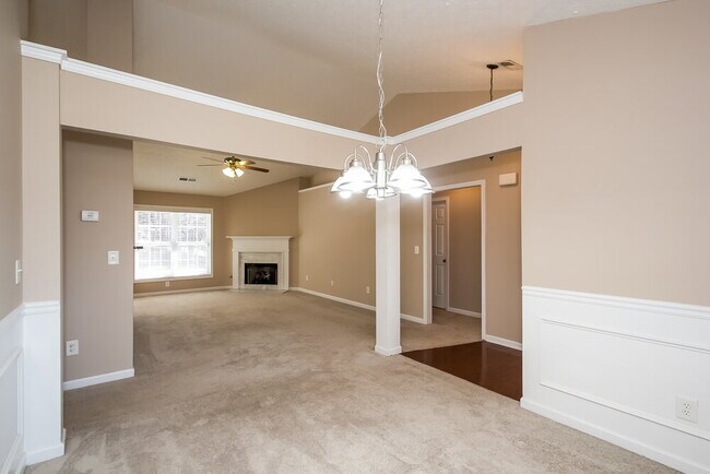 Foto del edificio - 22 Tillbrook Trail