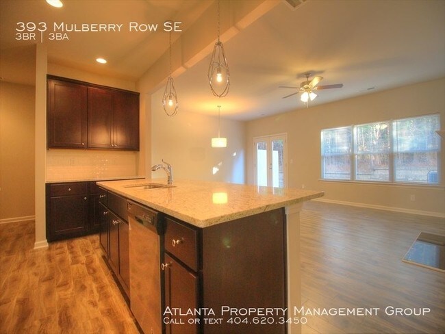Building Photo - 393 Mulberry Row SE