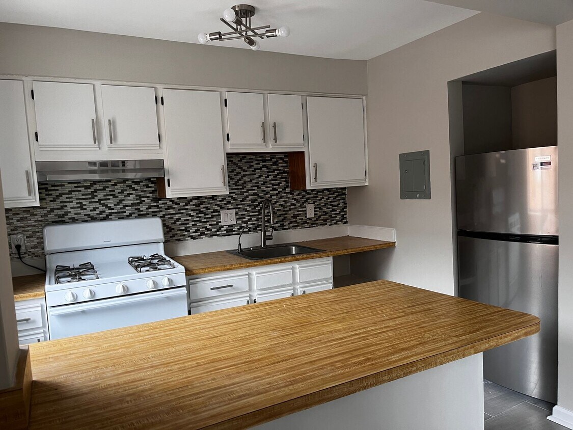 Affordable 2-Bedroom Apartment in Southwes... - Affordable 2-Bedroom Apartment in Southwes...