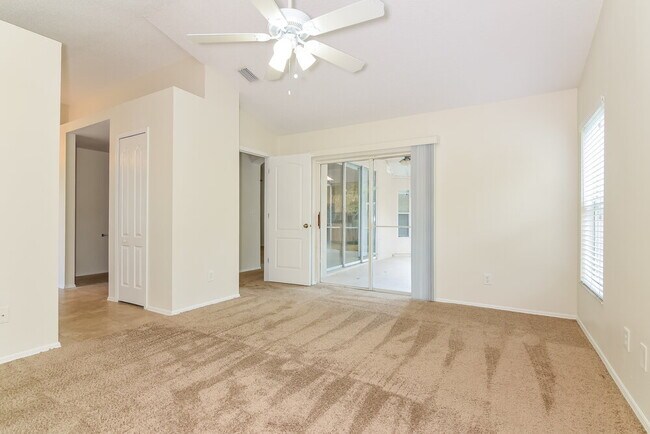 Foto del edificio - 4904 Ridgemoor Cir
