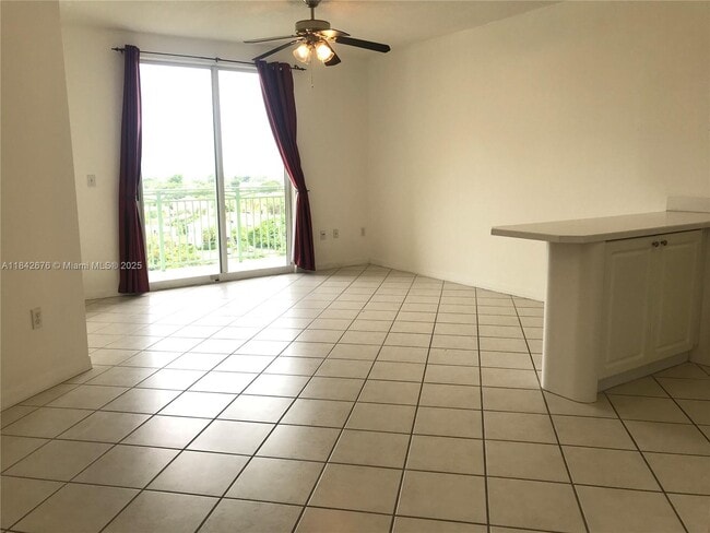 Building Photo - 3500 Coral Wy