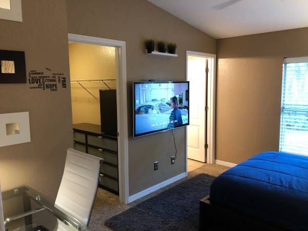 Foto del edificio - 1165 Bryn Mawr Dr