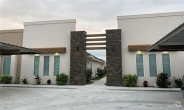 Building Photo - 3007 Javalina Ave