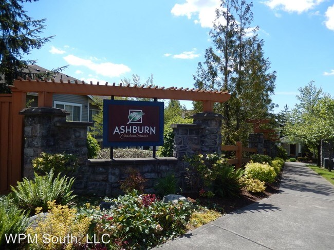 Building Photo - 4818 Davis Pl S