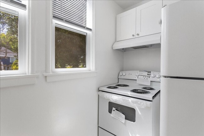 Building Photo - 1443 Stanton St