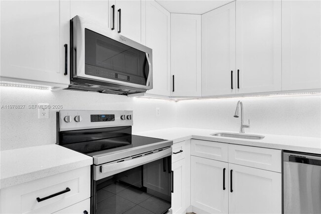 Building Photo - 1101 SW 122nd Ave