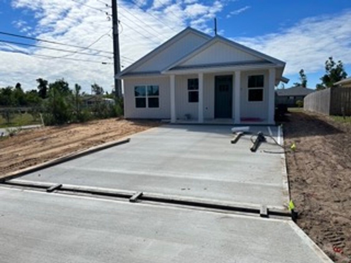 Primary Photo - NEWLY CONSTRUCTED - Single-Family House fo...