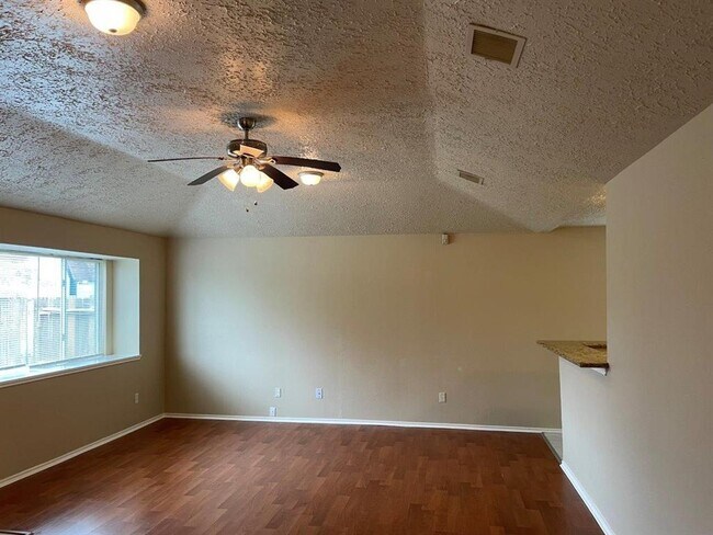 Foto del edificio - 1005 Canyon Springs Dr