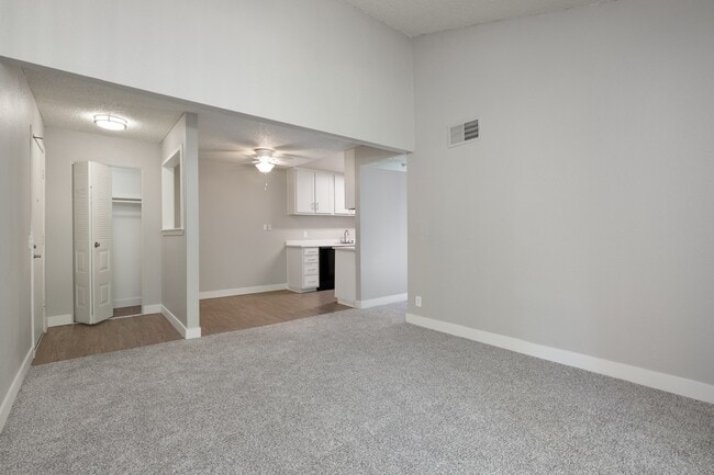 Building Photo - Miner's Station