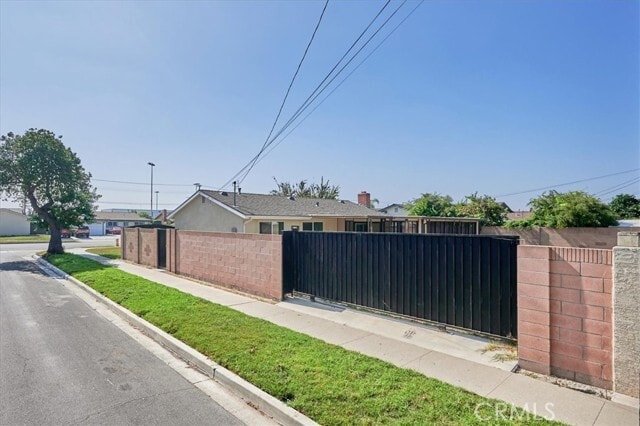 Foto del edificio - 6881 Belgrave Ave