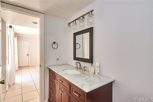Foto del edificio - 1581 Pine Dr
