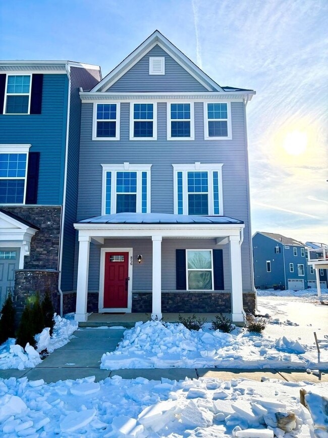 Building Photo - 856 New Castle Landing Dr