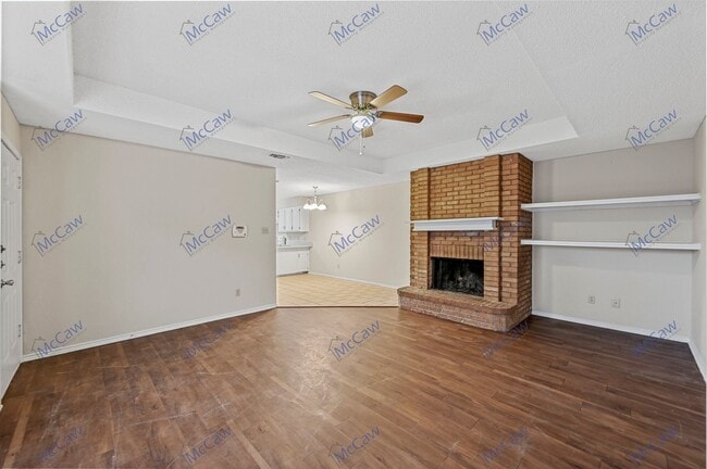 Building Photo - Cute 2/2 Duplex Home in Fort Worth (76133)!
