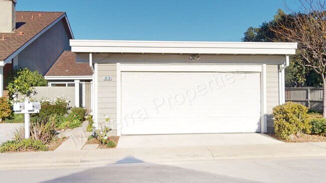 Foto del edificio - Beautiful 2 Bed/2 Bath Home in Irvine