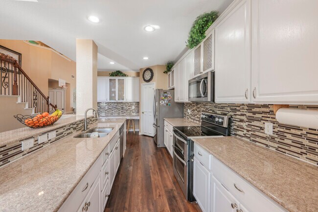 Foto del edificio - 504 Twin Knoll Dr