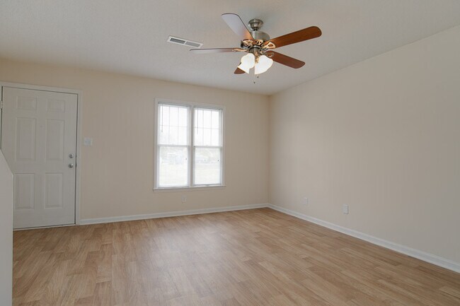 Foto del edificio - Coming Soon! Cozy 1BR, 1BA Townhome In North Durham Crystal Pines Community