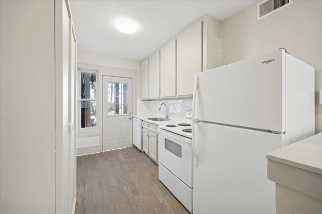 Foto del edificio - 1632 Hawthorne St