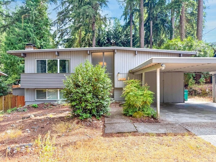 Primary Photo - 13787 NE 77th Pl