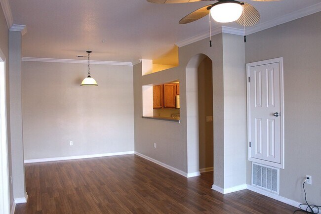 Foto del edificio - Beautiful Southeast Fort Collins Condo with Community Amenities