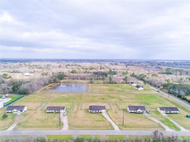 Building Photo - 8639 County Rd 48