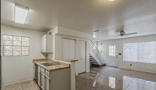 Foto del edificio - 625 S Westwood