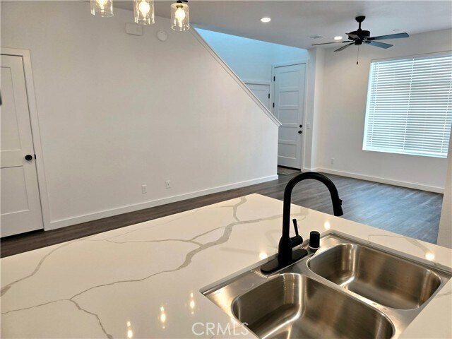 Foto del edificio - 5967 Bagley Ave