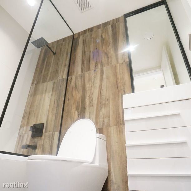 Foto del edificio - 94 Lewis Ave