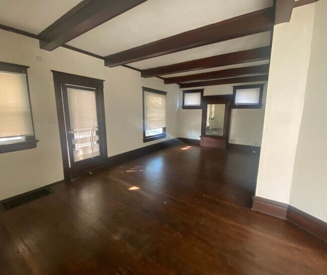 Foto del edificio - 701 N 24th St.