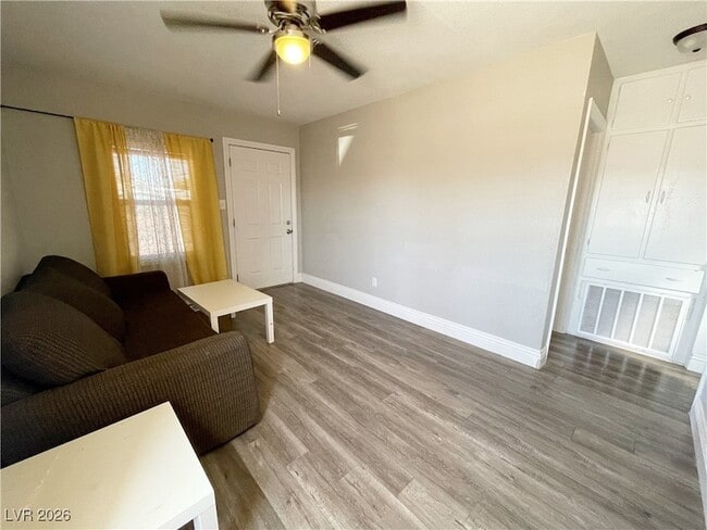 Foto del edificio - 5930 Dodd St