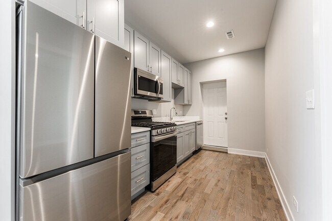 Foto del edificio - 926 W 32nd Pl