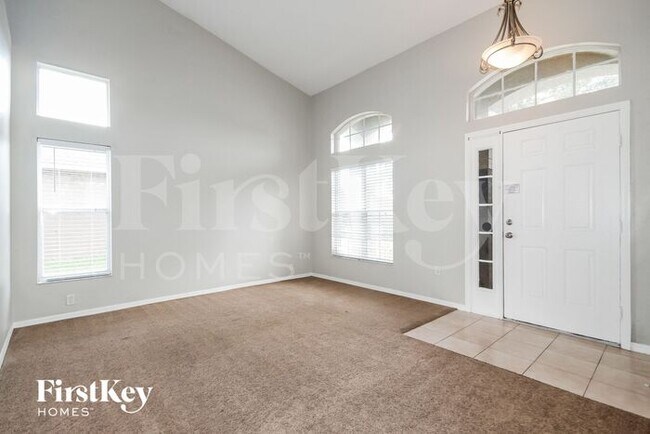 Foto del edificio - 22647 Cliffside Way