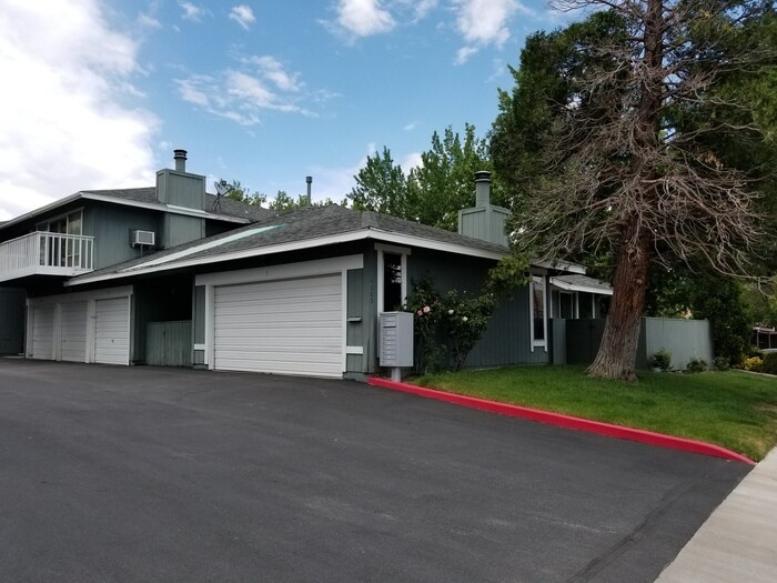 Primary Photo - 1005 Brinkby Ave