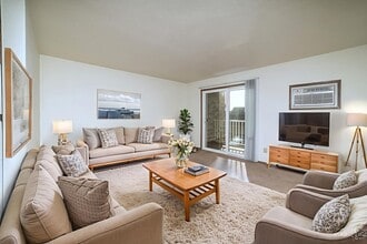 Interior Photo - Golden Creek Apartments
