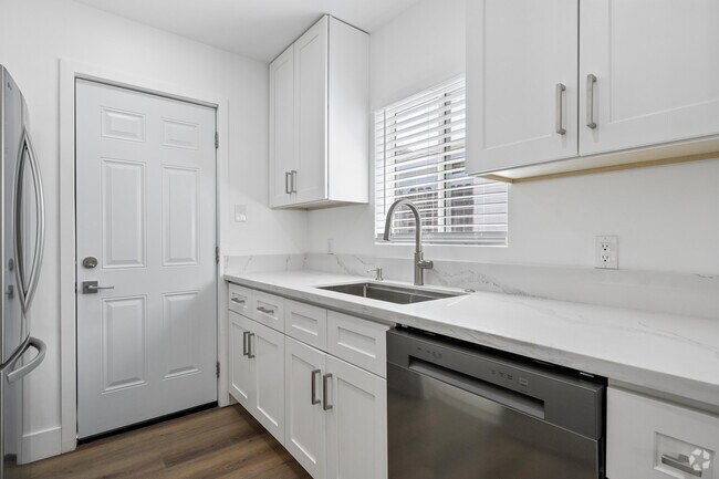 Estudio, 1 baño - 500 pies cuadrados - Cocina - 1022 Tait St