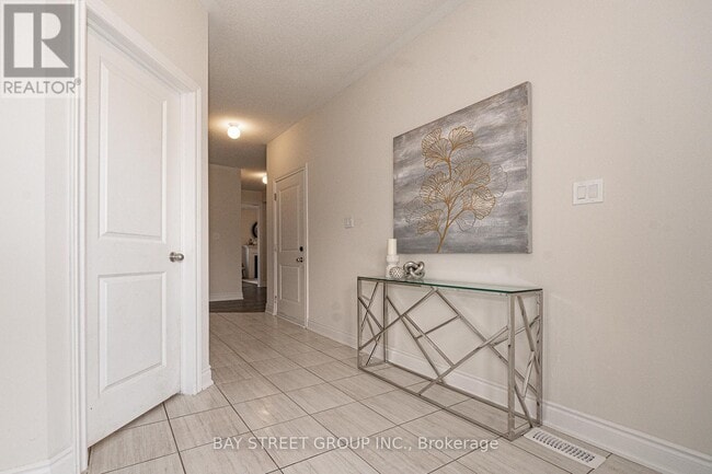 Building Photo - 88 Forestlane Way