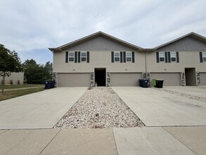 Building Photo - 605 McKay Way