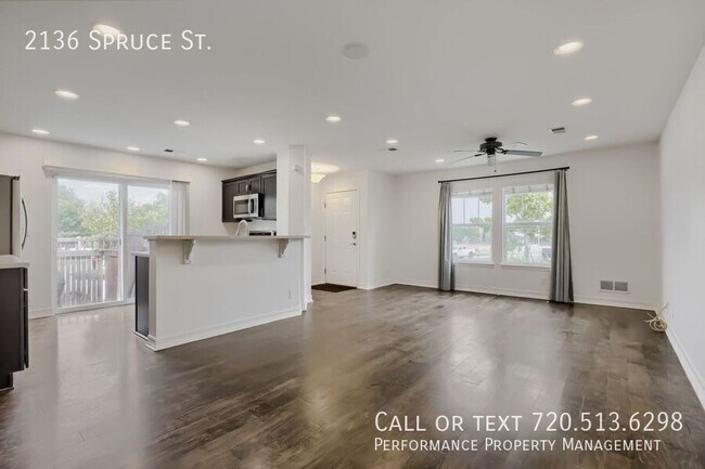 Building Photo - 2136 Spruce St