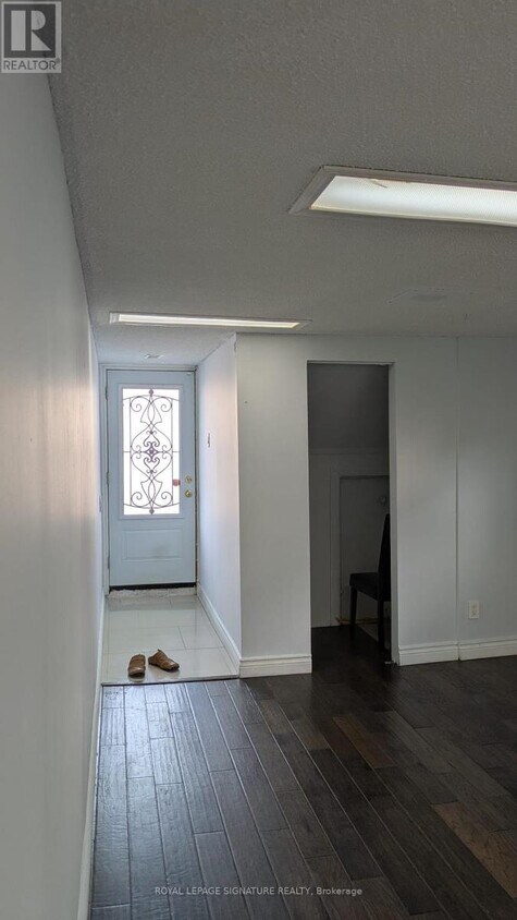 Primary Photo - 34 Ladner Dr