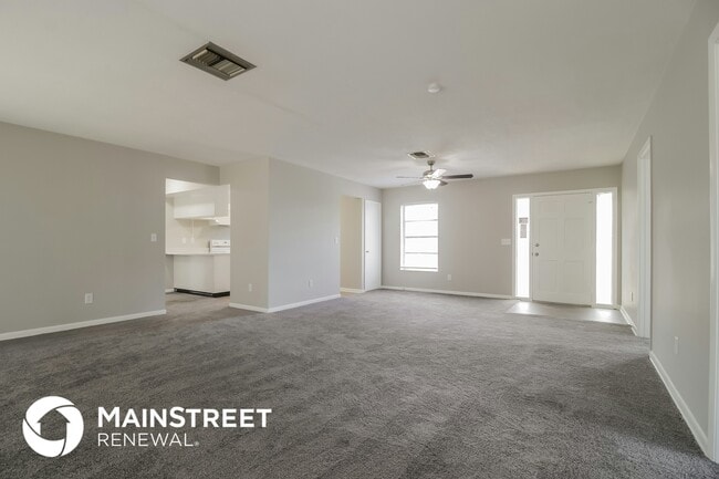 Building Photo - 1927 English Dr