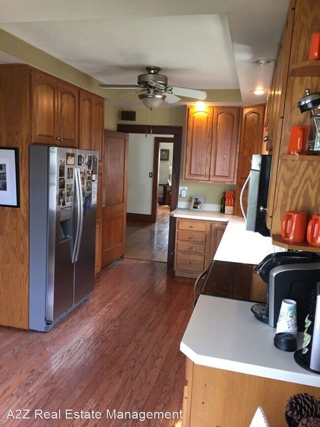 Foto del edificio - 3 br, 1 bath House - 2532 East Street