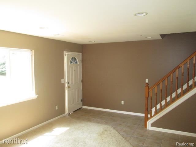 Building Photo - 29736 Amy Ln