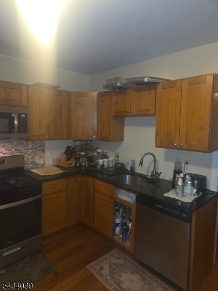 Foto del edificio - 426 Tompkins St