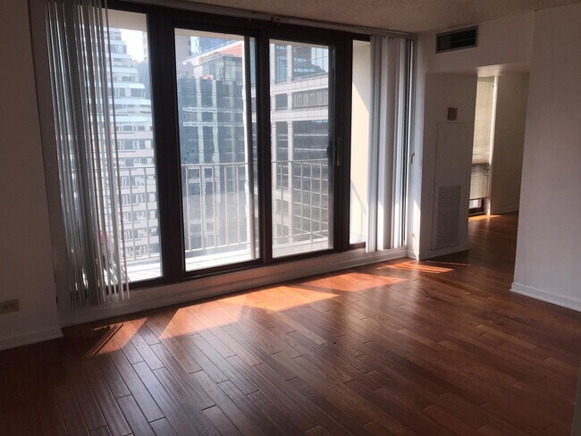 Foto del edificio - 200 N Dearborn St